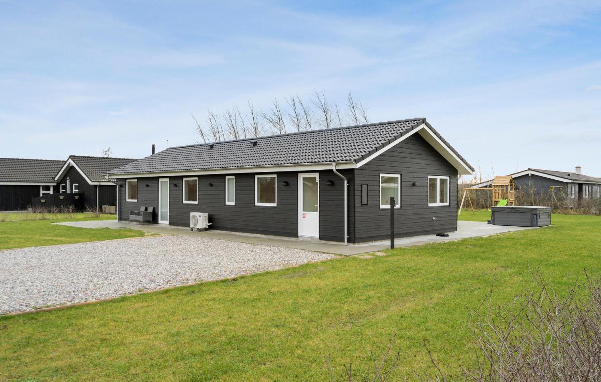 Beautiful Home In Tarm With Sauna Exterior foto